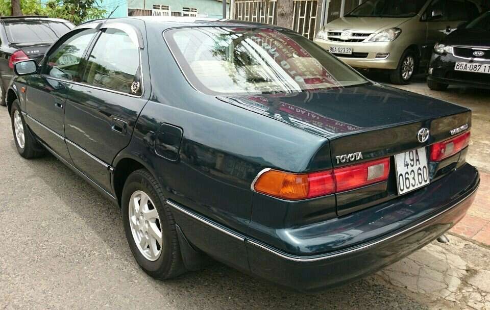 Broomstyle: Xe Camry Cũ