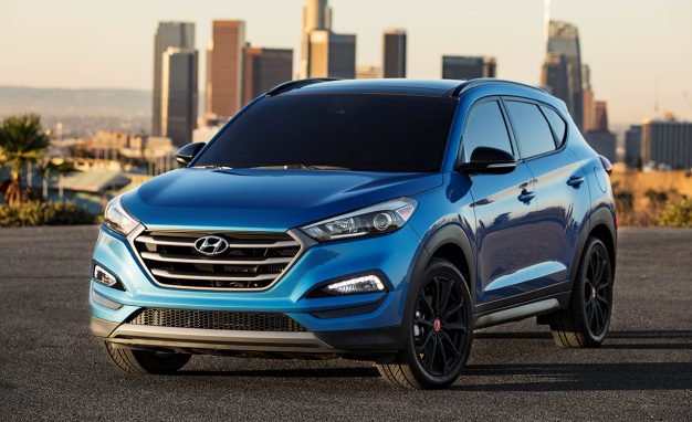 Hình ảnh Hyundai Tucson 2017 màu xanh, mặt trước