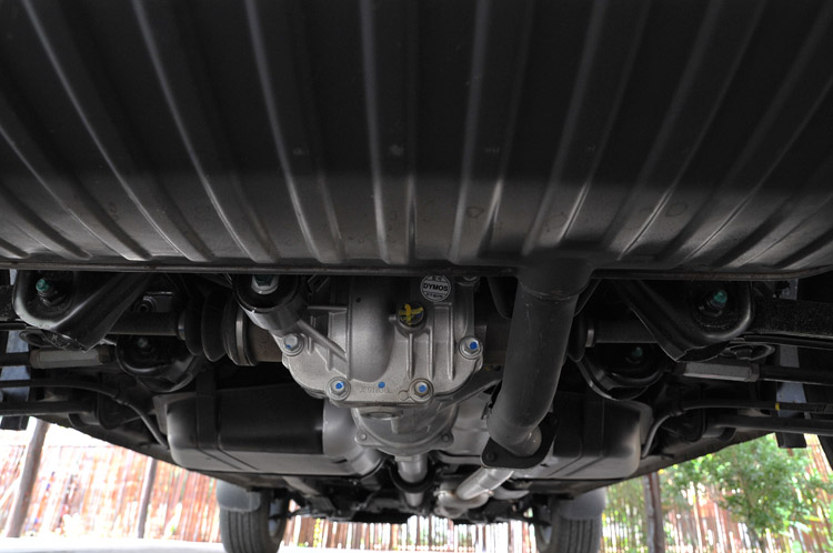 Các tác nhân khiến ô tô bị rung lắc khi chạy Các tác nhân khiến ô tô bị rung lắc khi chạy 4