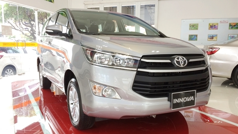 Toyota Innova 4