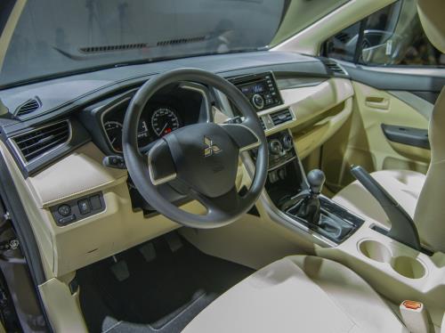 Đánh giá xe Mitsubishi Xpander 2018 thiết kế nội thất