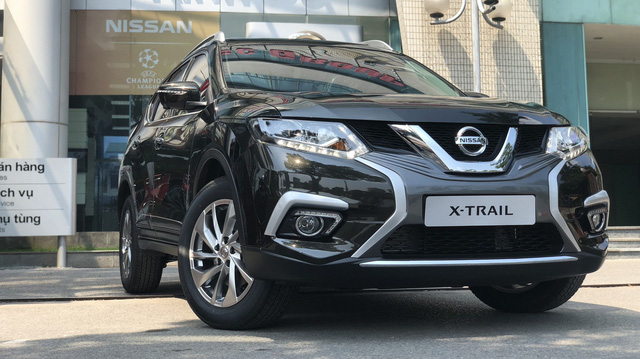 Nissan X-Trail và Nissan Sunny được giảm giá 20 triệu cùng quà tặng phụ kiện dịp cuối năm.