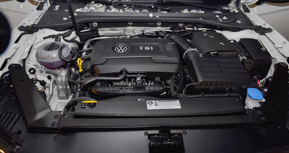 Đánh giá xe Volkswagen Passat 2018 về trang bị vận hành