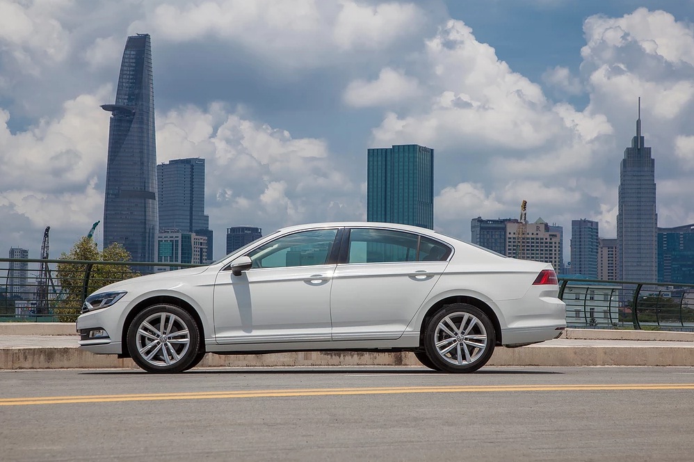 Đánh giá xe Volkswagen Passat 2018 về thiết kế thân xe