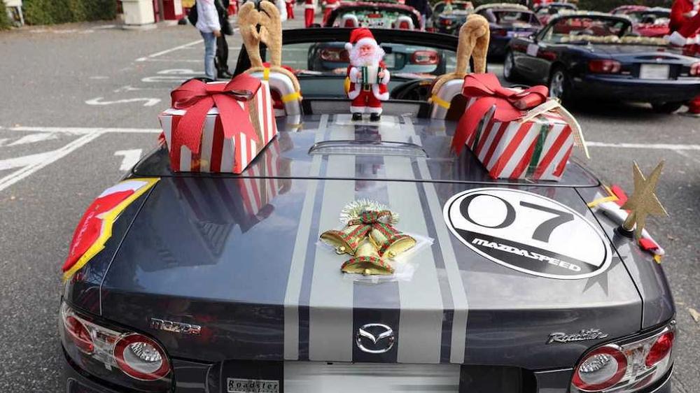 Mazda “biến hình” thành ông già Noel làm từ thiện - anh 7.