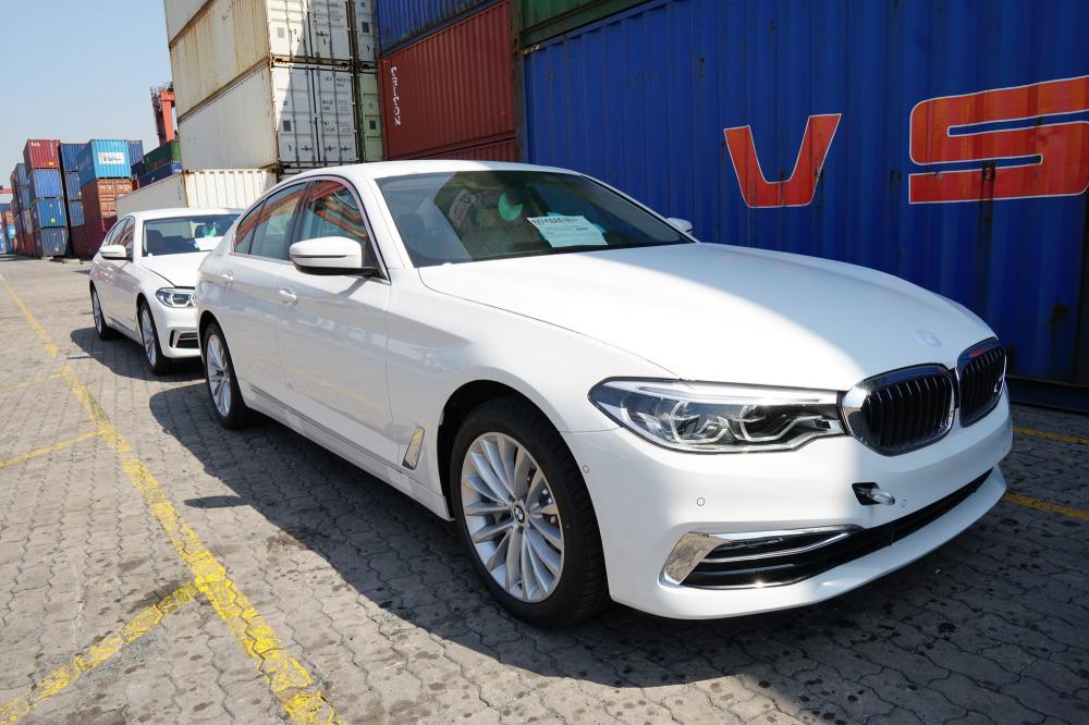 BMW 5-Series 2019 về nước, người dùng Việt có xe sang chơi Tết.