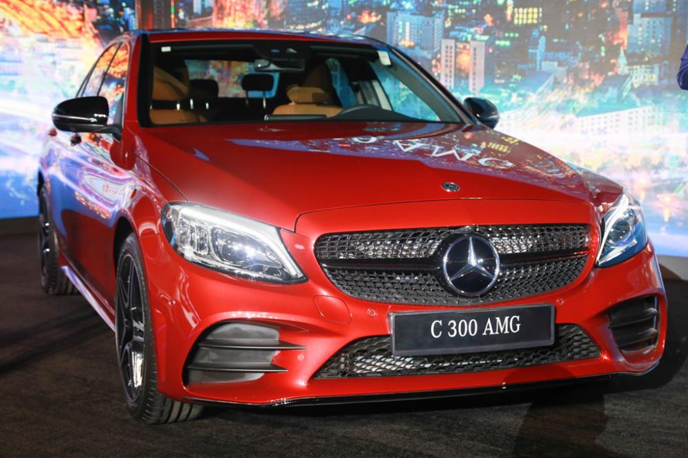 Mercedes-Benz C-Class 2019 bản C300 AMG.