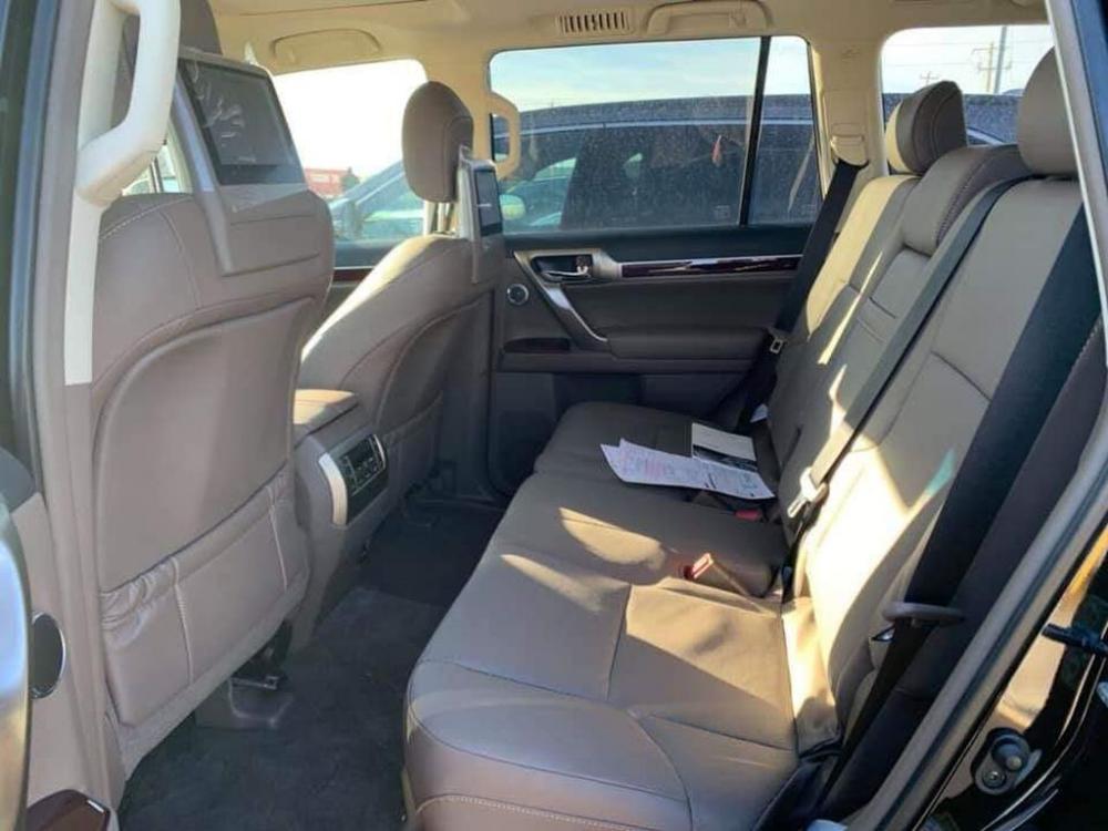 SUV sang Lexus GX460 2019 đầu tiên về Việt Nam, giá hơn 6,2 tỷ đồng 4 SUV sang Lexus GX460 2019 đầu tiên về Việt Nam, giá hơn 6,2 tỷ đồng 4.