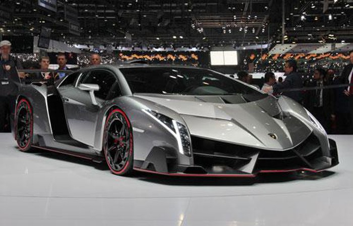 10 siêu xe đắt đỏ nhất hành tinh: Lamborghini Veneno.