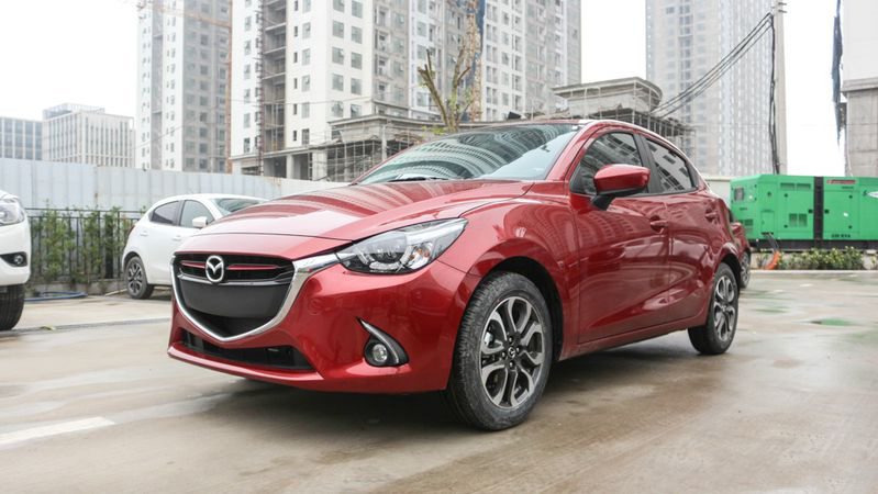 Đánh giá xe Mazda 2 2018 về an toàn và vận hành