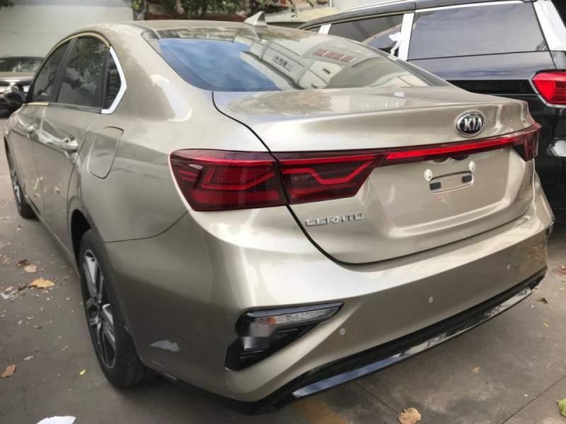 Bán Kia Cerato Deluxe 2019, màu vàng, giá chỉ 635 triệu