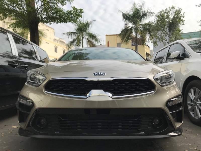 Bán Kia Cerato Deluxe 2019, màu vàng, giá chỉ 635 triệu