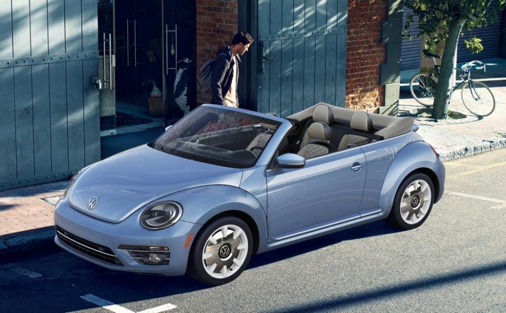 mẫu xe thể thao năng động dành cho giới trẻ - Volkswagen Beetle SE 2019.