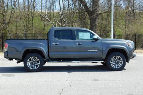 Gọi tên 10 xe bán tải tốt nhất hiện nay: Toyota Tacoma Limited V6 2019..