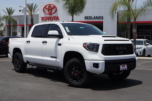 Gọi tên 10 xe bán tải tốt nhất hiện nay: Toyota Tundra TRD Pro 5.7L 4x4 CrewMax 2019. Gọi tên 10 xe bán tải tốt nhất hiện nay: Toyota Tundra TRD Pro 5.7L 4x4 CrewMax 2019..