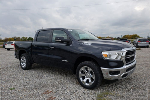 Gọi tên 10 xe bán tải tốt nhất hiện nay: RAM 1500 Big Horn/Lone Star 4x4 Crew Cab Long Box 2019..