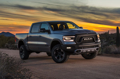 Top 10 xe hơi đáng sở hữu nhất năm 2019: Ram 1500 2019.