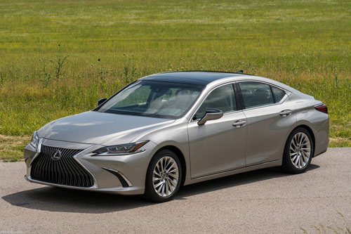 10 ô tô cỡ nhỏ đạt độ tin cậy cao nhất hiện nay:Lexus ES 2019..