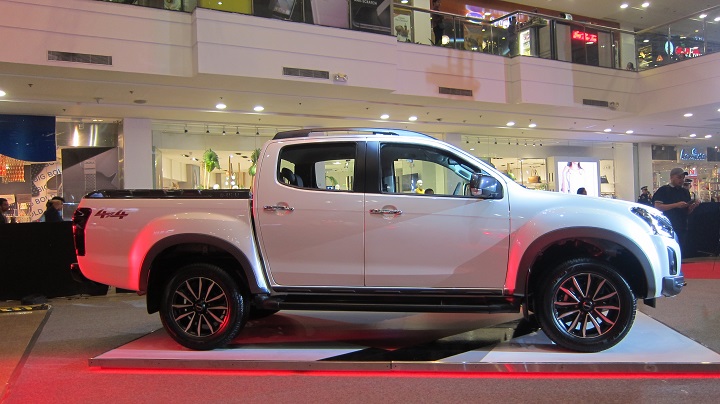Isuzu D-Max ra mắt bản nâng cấp tại Philippines, sắp về Việt Nam? 6 Isuzu D-Max ra mắt bản nâng cấp tại Philippines, sắp về Việt Nam? 6a