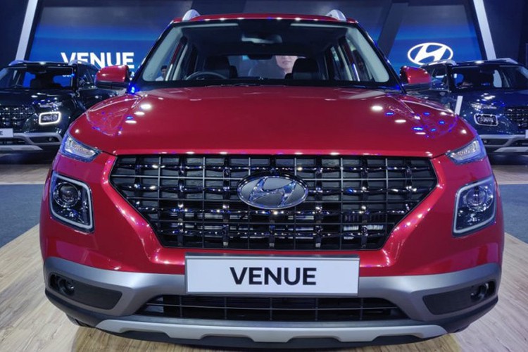 Hyundai Venue giá rẻ chỉ hơn 200 triệu đồng cháy hàng tại Ấn Độ 4a