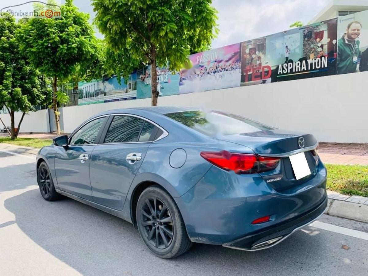 Cần bán Mazda 6 sản xuất năm 2017, màu xanh lam số tự động