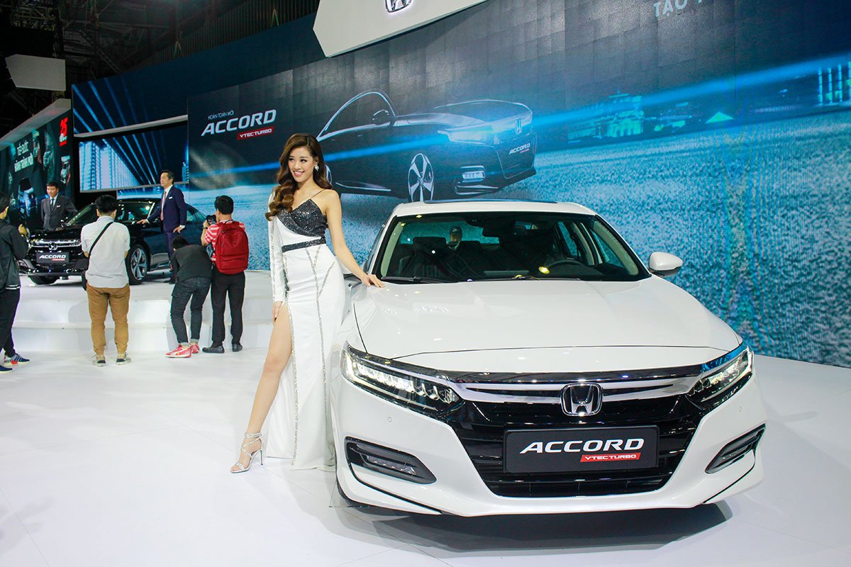 Thiết kế ngoại hình Honda Accord 2019