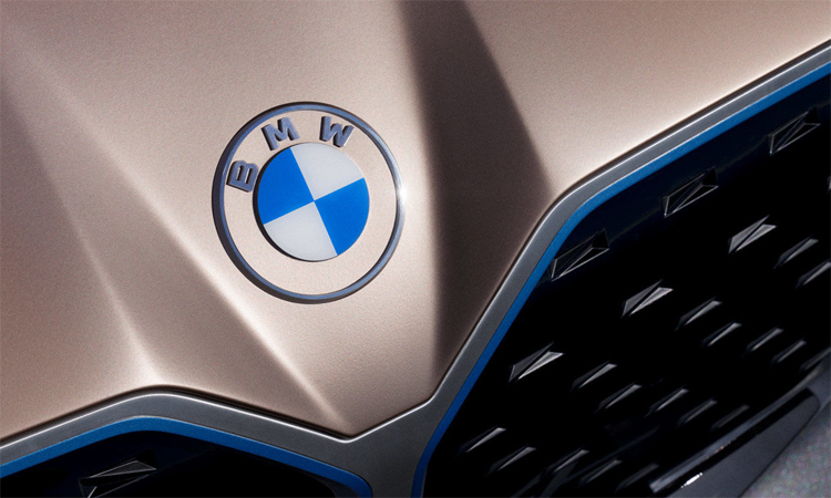 BMW giới thiệu thiết kế logo mới