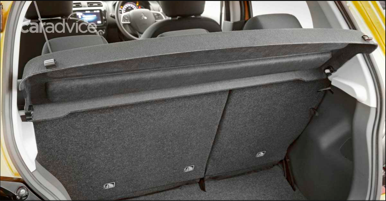 Mirage mới sở hữu khoang chứa đồ phía sau rộng rãi. khoang chứa đồ của Mirage 2020