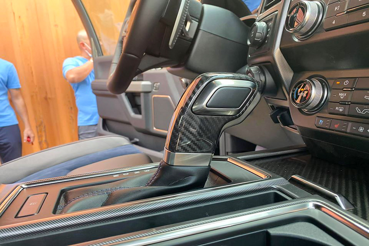 Siêu bán tải Ford F-150 Raptor SuperCab vừa cập bến thị trường ô tô Việt có gì đáng chú ý?3 Siêu bán tải Ford F-150 Raptor SuperCab3