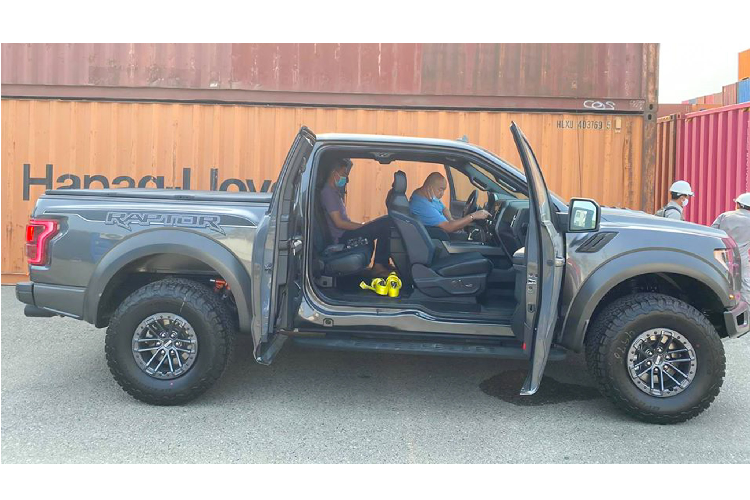 Siêu bán tải Ford F-150 Raptor SuperCab vừa cập bến thị trường ô tô Việt có gì đáng chú ý?7 Siêu bán tải Ford F-150 Raptor SuperCab7