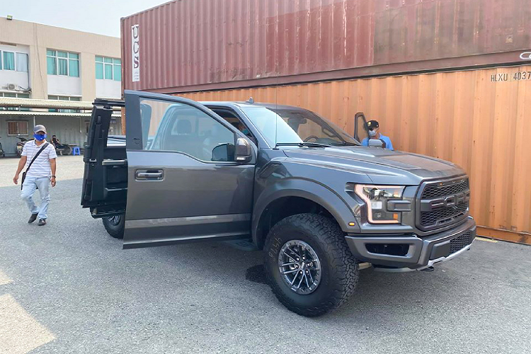 Siêu bán tải Ford F-150 Raptor SuperCab vừa cập bến thị trường ô tô Việt có gì đáng chú ý?8 Siêu bán tải Ford F-150 Raptor SuperCab8