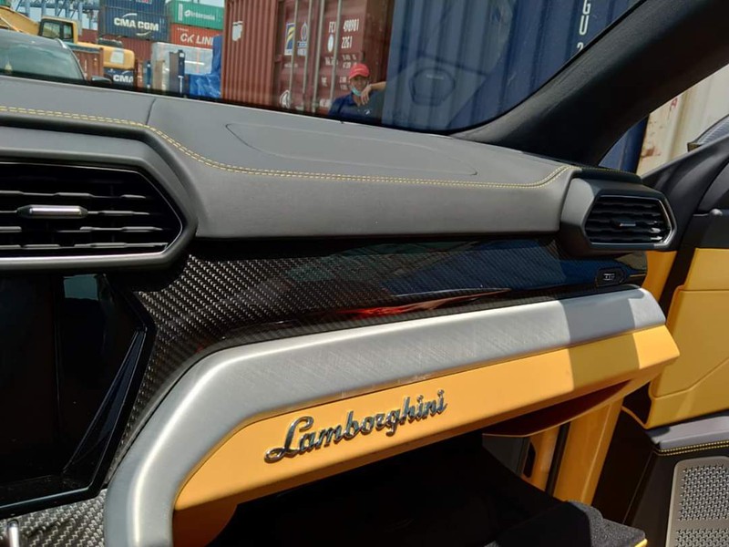 Giá bán khởi điểm của một chiếc Lamborghini Urus là 207.326 USD. Giá bán khởi điểm của một chiếc Lamborghini Urus