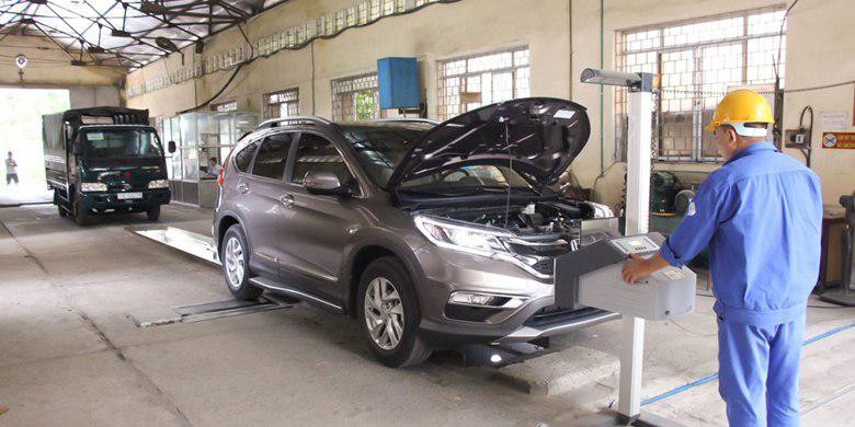 kiểm tra tính năng an toàn của xe