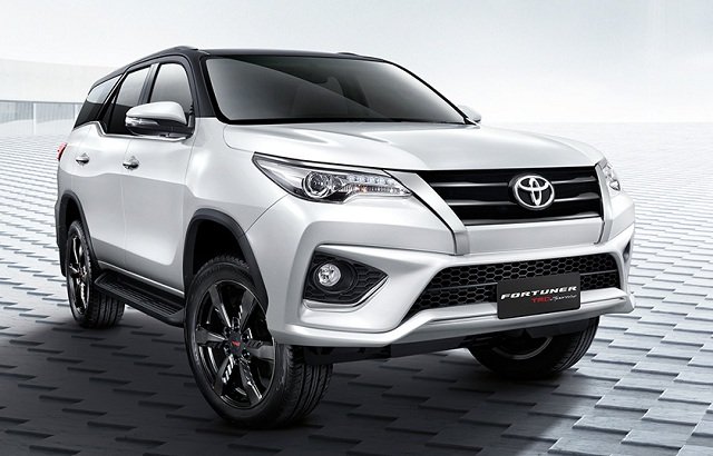 Ngoại thất xe Toyota Fortuner 2016 Ngoại thất xe Toyota Fortuner 2016