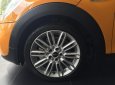 Mini Cooper S 2016 - Cần bán xe Mini Cooper S đời 2016, màu vàng, nhập khẩu nguyên chiếc 