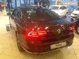 Volkswagen Passat 2016 - Cần bán Volkswagen Passat GP đời 2016, màu đỏ mận, nhập mới 100% ở Đức. Cam kết giá tốt, LH Hương 0902.608.293