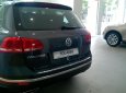 Volkswagen Touareg GP 2016 - Xe nhập Đức sang trọng Volkswagen Touareg 3.6l GP màu xám (ghi), tặng 289 triệu. LH Hương 0902.608.293