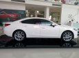 Mazda 6 2.0L 2016 - Bán Mazda 6 năm 2016, màu trắng