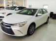 Toyota Camry XLE 2016 - Bán Toyota Camry XLE màu trắng, giao ngay, xe nhập Mỹ