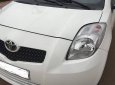 Toyota Yaris  1.3 2005 - Bán xe cũ Toyota Yaris 1.3 đời 2005, màu trắng, nhập khẩu số tự động