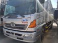 Hino 500 Series 15T7 2010 - Cần bán xe cũ Hino 500 Series 15T7 năm 2010, màu bạc, giá tốt