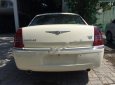 Chrysler 300C Hemi 5.7 V8 2006 - Cần bán lại xe Chrysler 300C Hemi 5.7 V8 đời 2006, màu trắng, nhập khẩu nguyên chiếc, giá 735tr