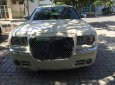 Chrysler 300C Hemi 5.7 V8 2006 - Cần bán lại xe Chrysler 300C Hemi 5.7 V8 đời 2006, màu trắng, nhập khẩu nguyên chiếc, giá 735tr