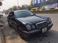 Mercedes-Benz E230 1997 - Bán Mercedes năm 1997, màu xanh lam, nhập khẩu chính hãng xe gia đình, giá 175tr