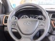 Hyundai i20 Active   2016 - Bán xe Hyundai i20 Active đời 2016, màu trắng