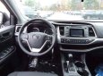 Toyota Highlander LE 2.7L 2017 - Bán xe Toyota Highlander LE 2.7L 2017, màu đỏ nội thất kem giao ngay
