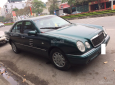 Mercedes-Benz E230 1998 - Bán ô tô Mercedes-Benz E230 đời 1998 màu xanh lục, 165 triệu, xe nhập