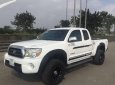 Toyota Tacoma   2005 - Bán Toyota Tacoma đời 2005, màu trắng số tự động 