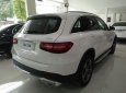 Mercedes-Benz Smart  250 4Matic 2018 - Cần bán xe Mercedes GLC250 4Matic 2018, màu trắng nội thất nâu, giao ngay