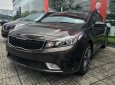 Kia Cerato 1.6MT 2018 - Bán Kia Cerato 1.6MT đời 2018, màu đen giá cạnh tranh